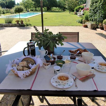 Du Cote De L'Ombriere Bed & Breakfast Geay  Exterior foto