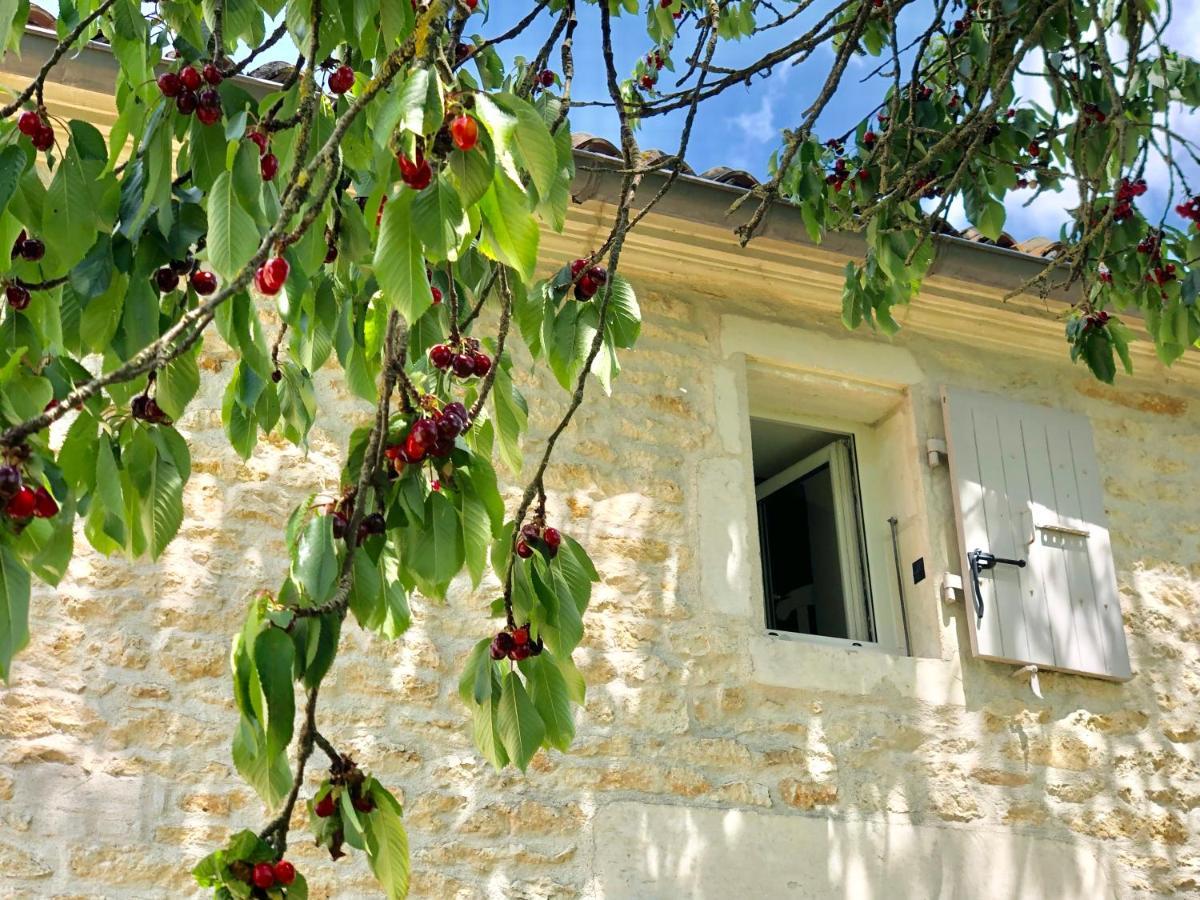 Du Cote De L'Ombriere Bed & Breakfast Geay  Exterior foto