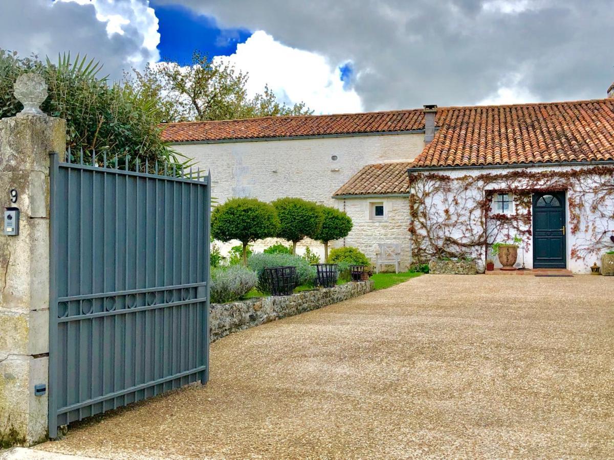 Du Cote De L'Ombriere Bed & Breakfast Geay  Exterior foto
